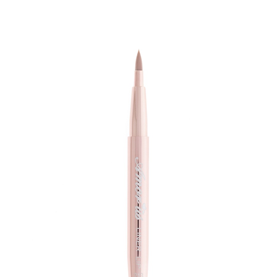 Brocha retráctil de precisión para labios Luxe Basics, marca AMOR US ✨