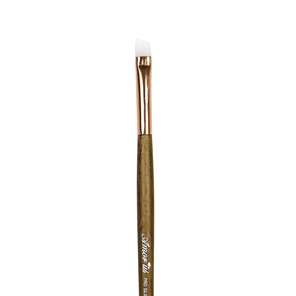 Brocha premium con punta de silicón #135, marca AMOR US ✨