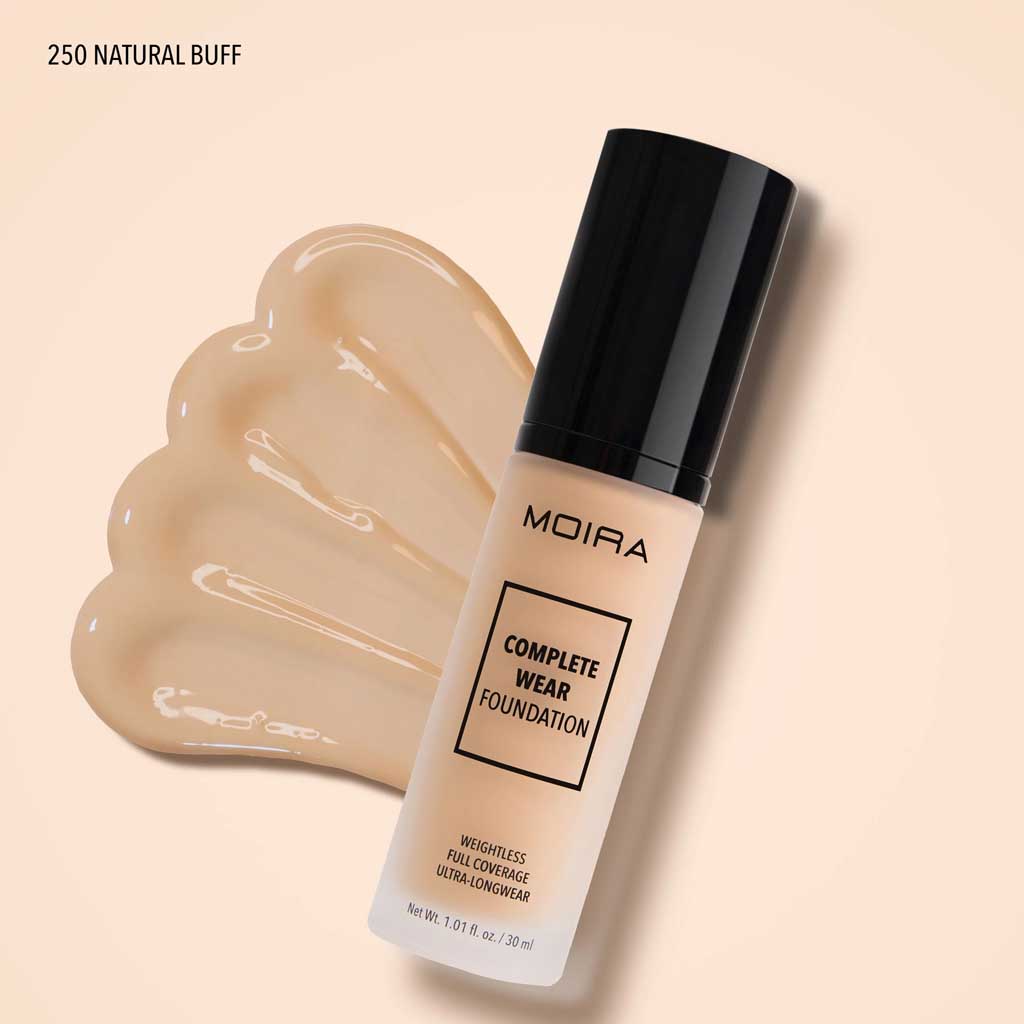 Base de maquillaje con cobertura alta, de larga duración, colección Complete Wear Foundation, marca MOIRA