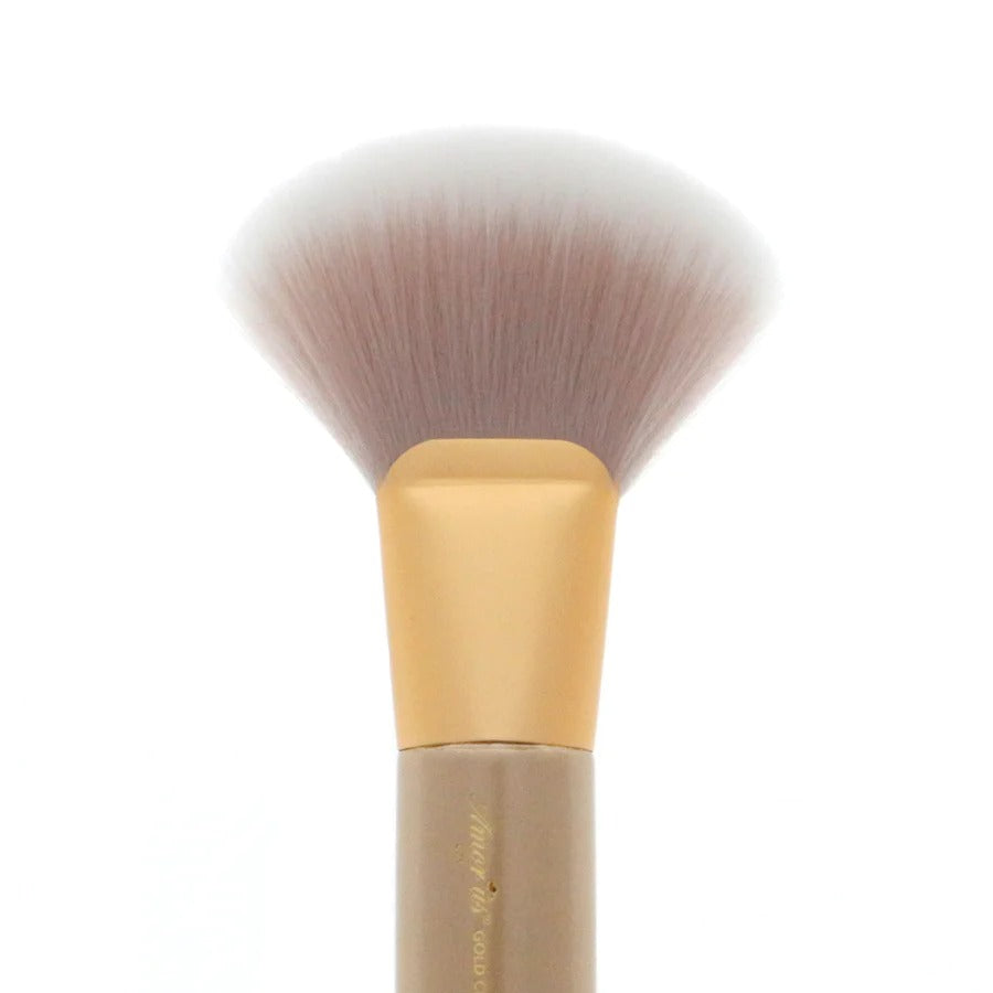 Brocha abanico Gold Fluffy #301, marca AMOR US ✨