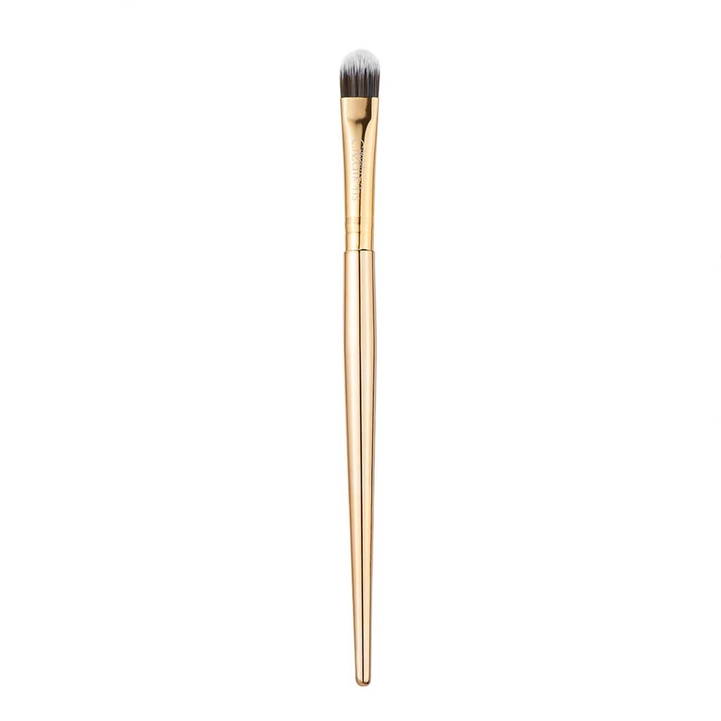 Brocha plana para corrector, marca BEAUTY CREATIONS