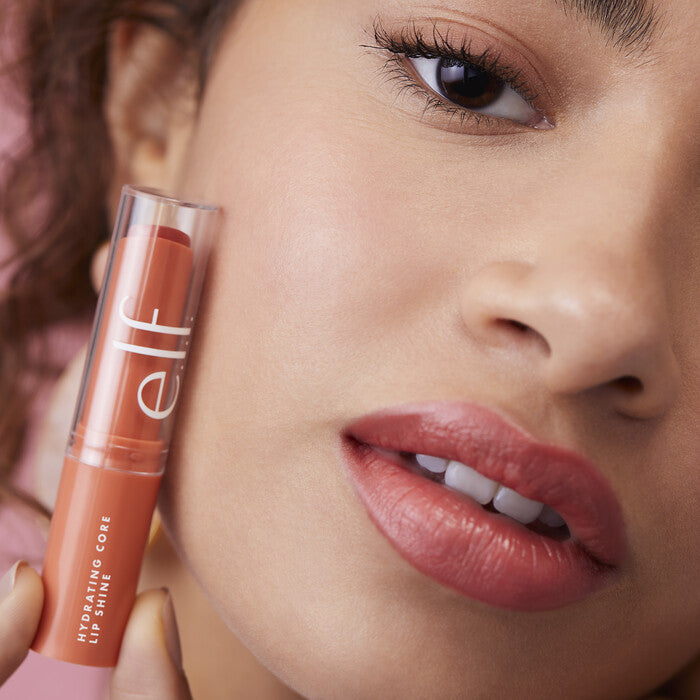 Balsamo de labios tono happy, marca ELF
