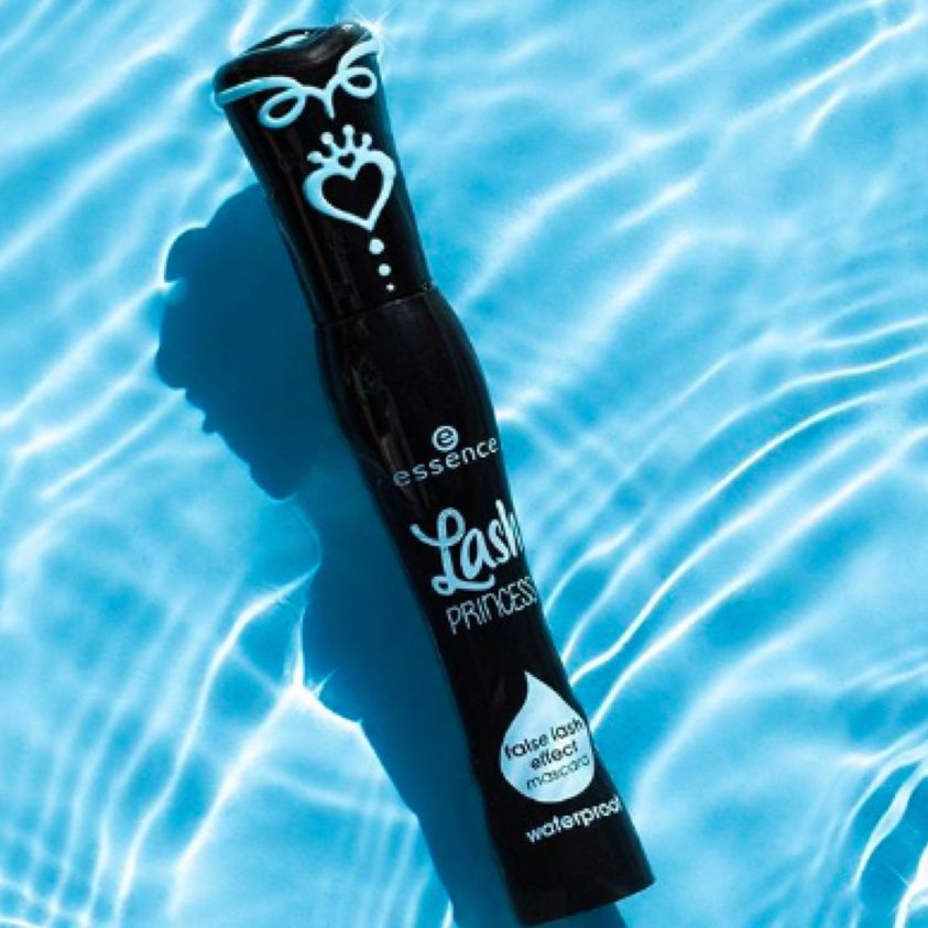 Mascaralla de pestaña contra agua, marca Essence