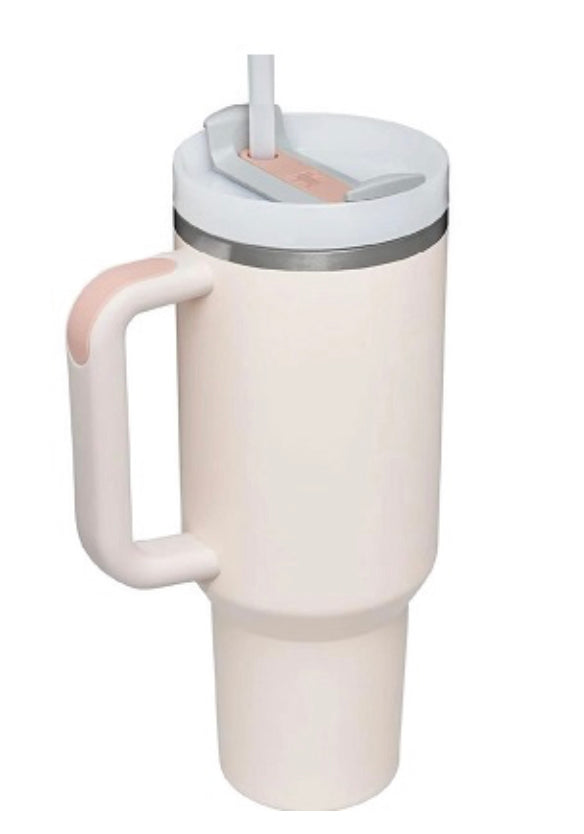 Termo marca TUTTO 40 onz (Muy identicos a STANLEY o YETI)