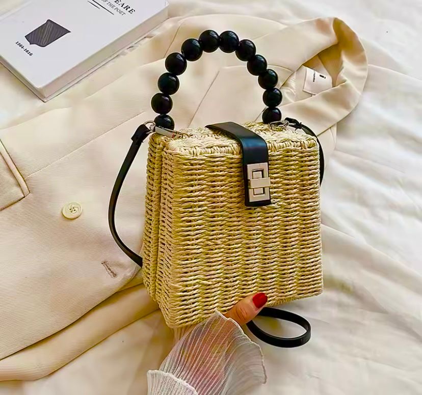 Mini Bolso Cuadrado de Ratán con Asa Superior