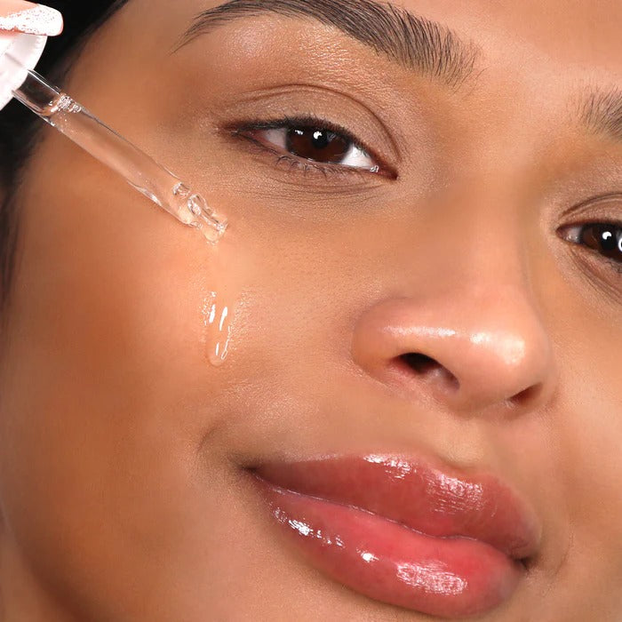 Serum SUAVE, AHA, con Acido salicilico, Acido Glicolico y Niacinamida, control pieles grasas, marca MOIRA